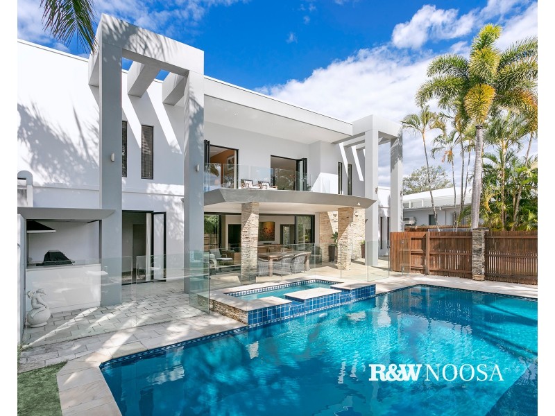 6 Witta Circle, Noosa Heads QLD 4567