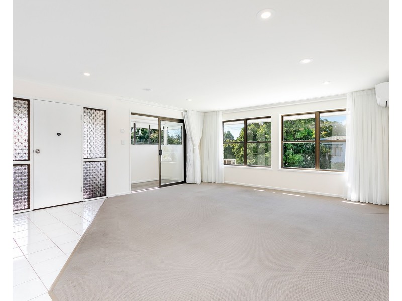 27 Mary Street, Noosaville QLD 4566