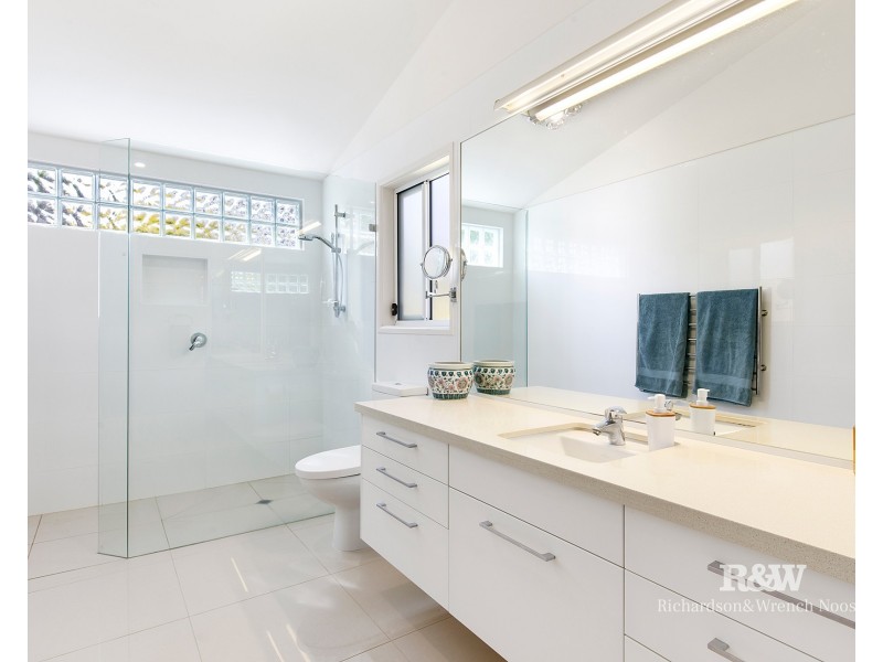 10 Nebula Street, Sunshine Beach QLD 4567