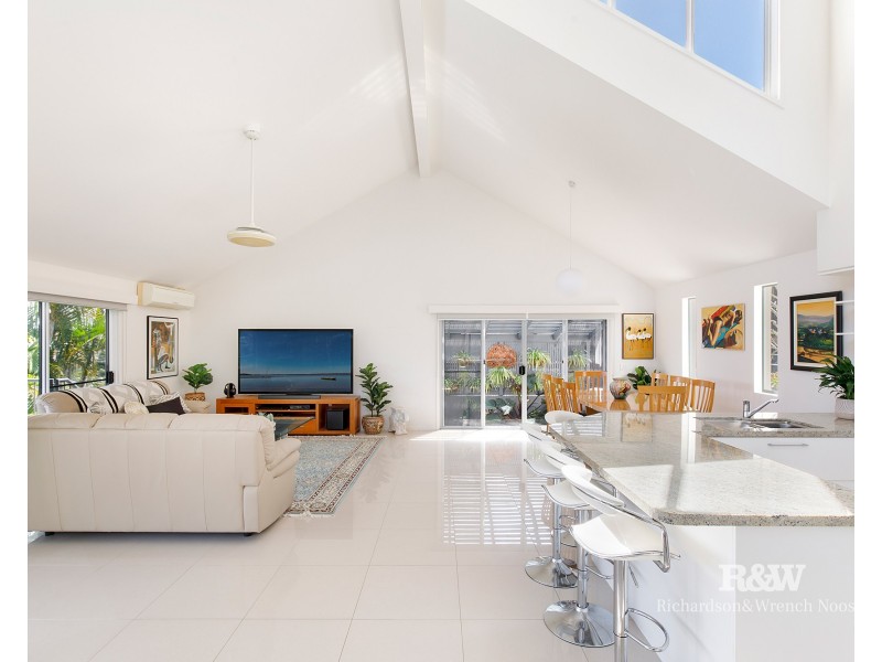 10 Nebula Street, Sunshine Beach QLD 4567