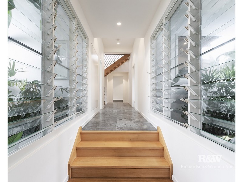 18 McAnally Drive, Sunshine Beach QLD 4567