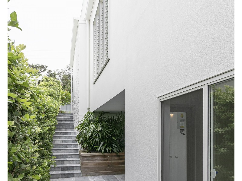 18 McAnally Drive, Sunshine Beach QLD 4567