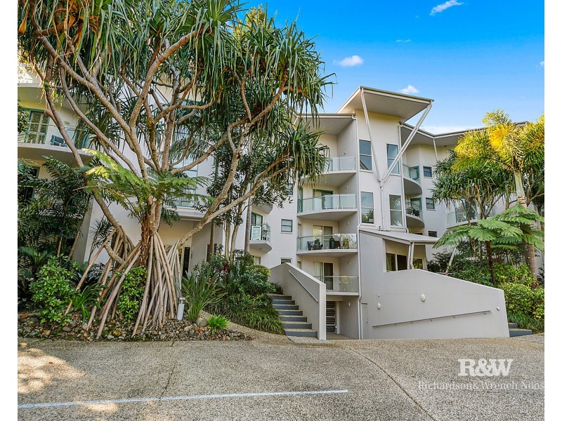 8/4 Serenity Close, Noosa Heads QLD 4567