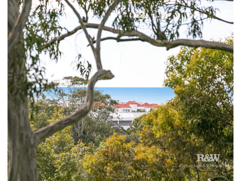 8/4 Serenity Close, Noosa Heads QLD 4567