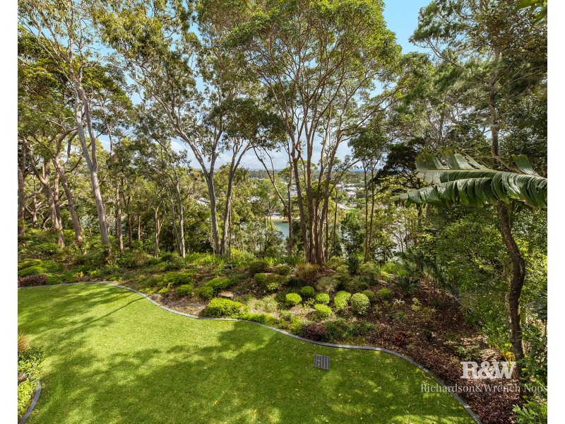 8/4 Serenity Close, Noosa Heads QLD 4567