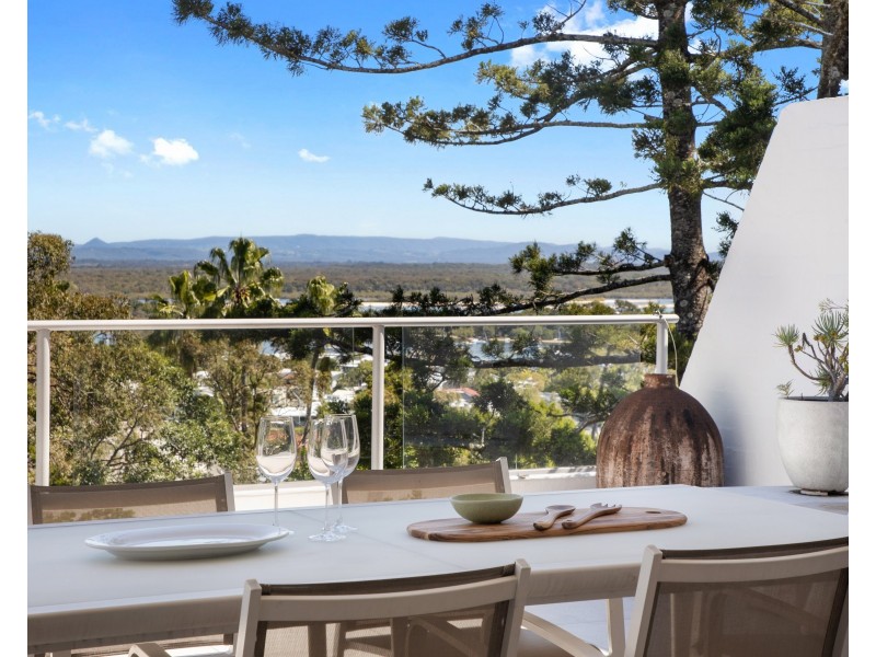 4/33 Noosa Drive, Noosa Heads QLD 4567