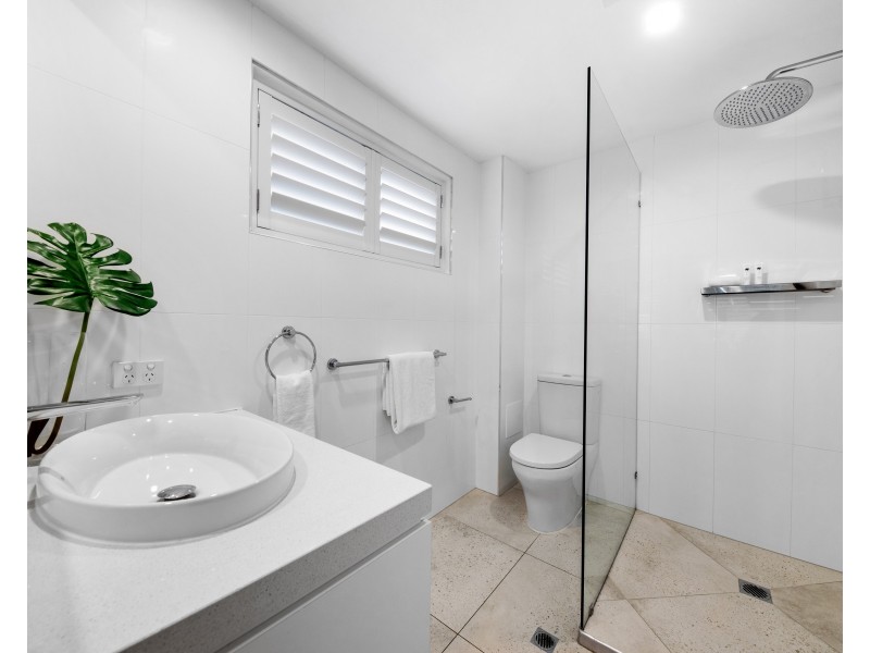 4/33 Noosa Drive, Noosa Heads QLD 4567