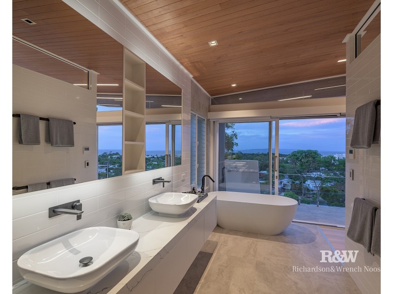 3 Natasha Avenue, Noosa Heads QLD 4567