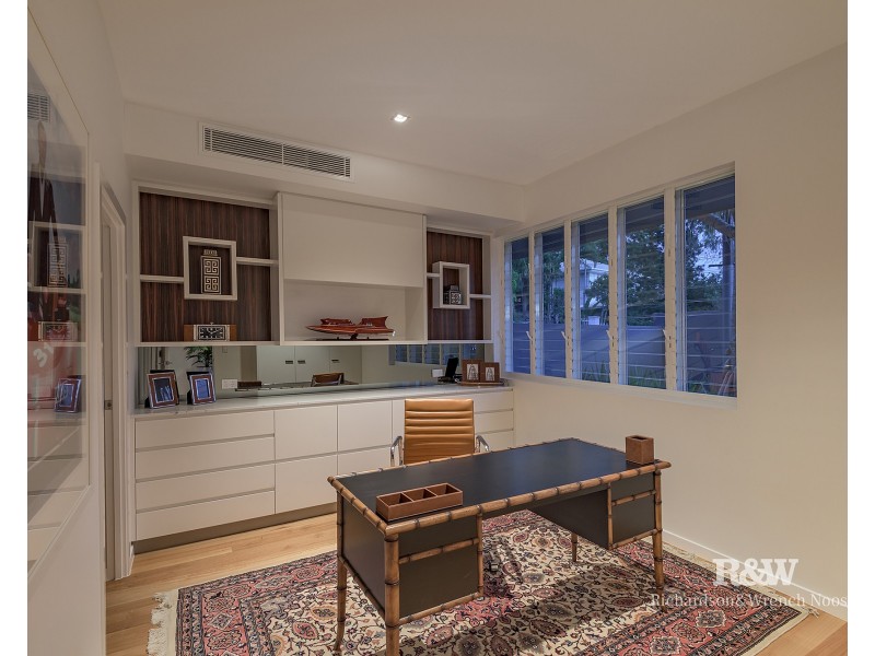 3 Natasha Avenue, Noosa Heads QLD 4567