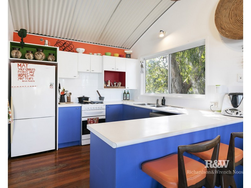 18 Pacific Avenue, Sunshine Beach QLD 4567