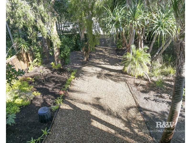 18 Pacific Avenue, Sunshine Beach QLD 4567
