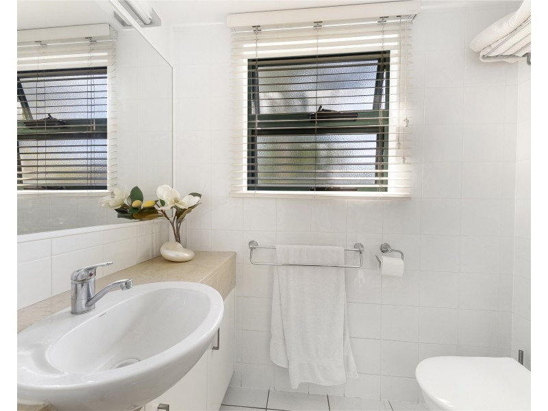 18/4 Serenity Close, Noosa Heads QLD 4567