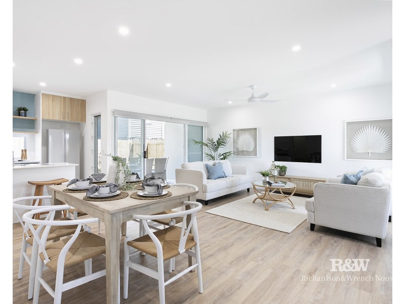 2/65 Poinciana Avenue, Tewantin QLD 4565