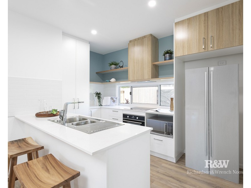 2/65 Poinciana Avenue, Tewantin QLD 4565