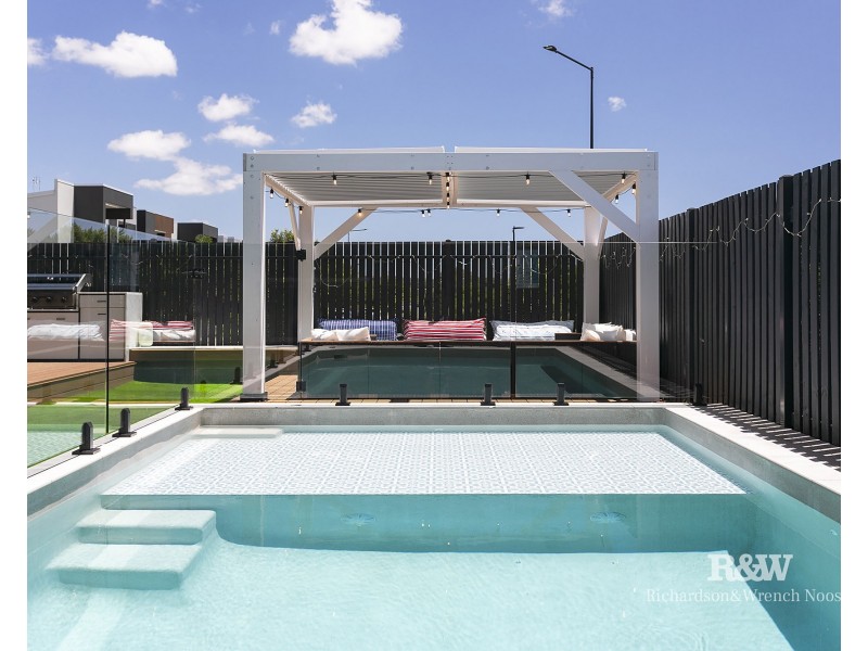 14 Amber Place, Palmview QLD 4553