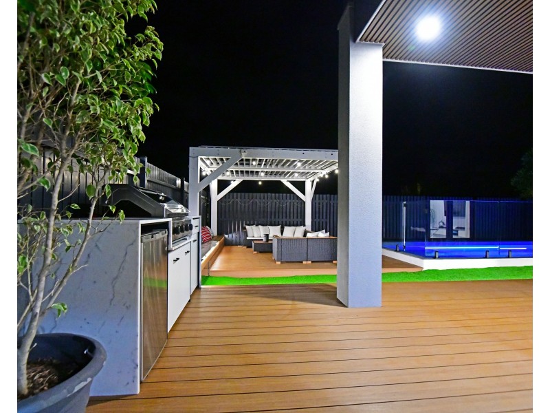 14 Amber Place, Palmview QLD 4553