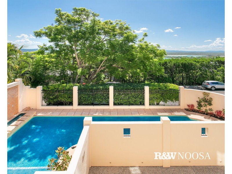 1/24 Edgar Bennett Avenue, Noosa Heads QLD 4567