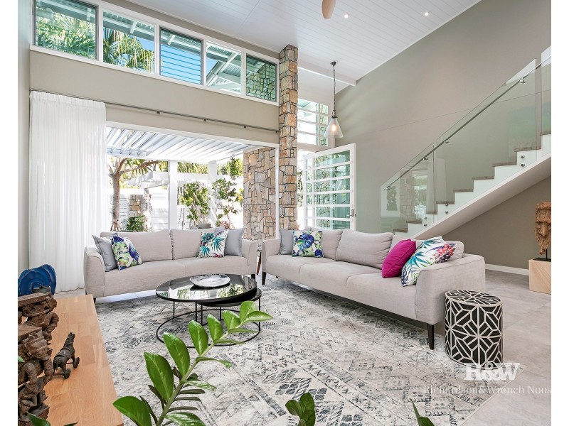 2/27 Edward Street, Noosaville QLD 4566