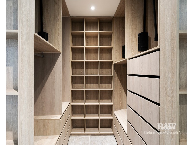 2/27 Edward Street, Noosaville QLD 4566