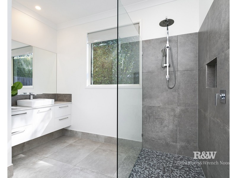 1 Ely Street, Noosaville QLD 4566