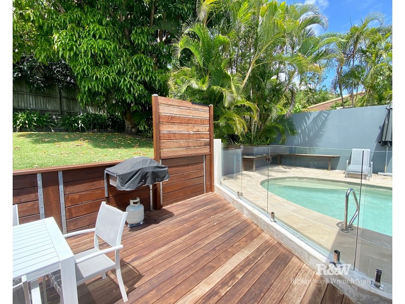 21 Nairana Rest, Noosa Heads QLD 4567