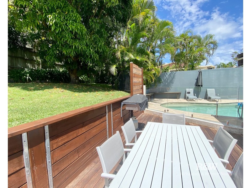 21 Nairana Rest, Noosa Heads QLD 4567