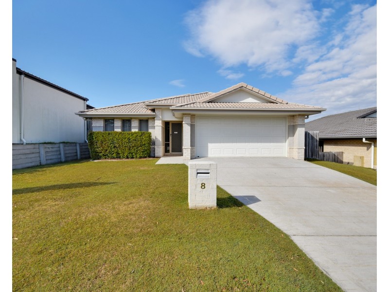 8 Leeside Street, Little Mountain QLD 4551