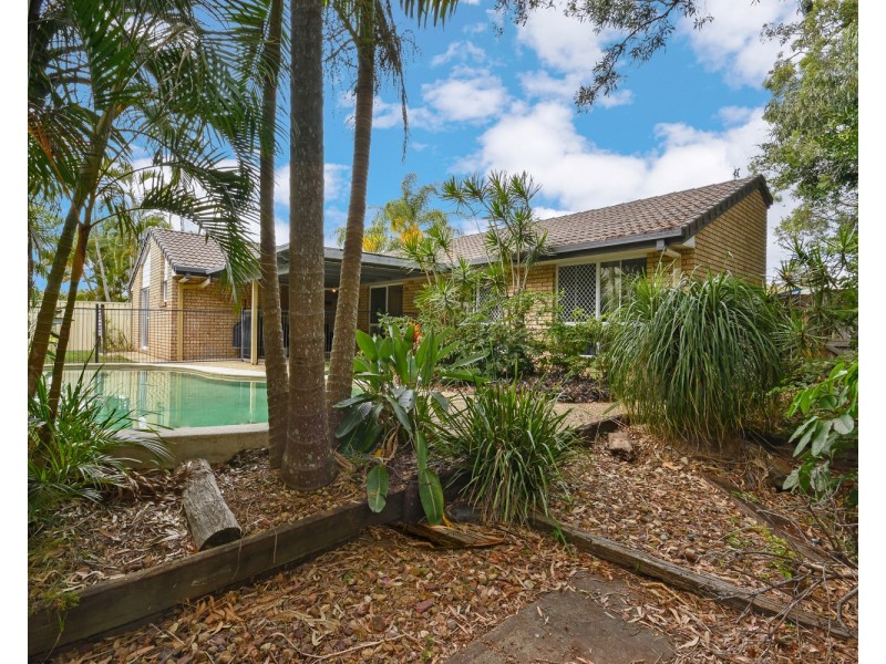 13 Greenwood Place, Little Mountain QLD 4551