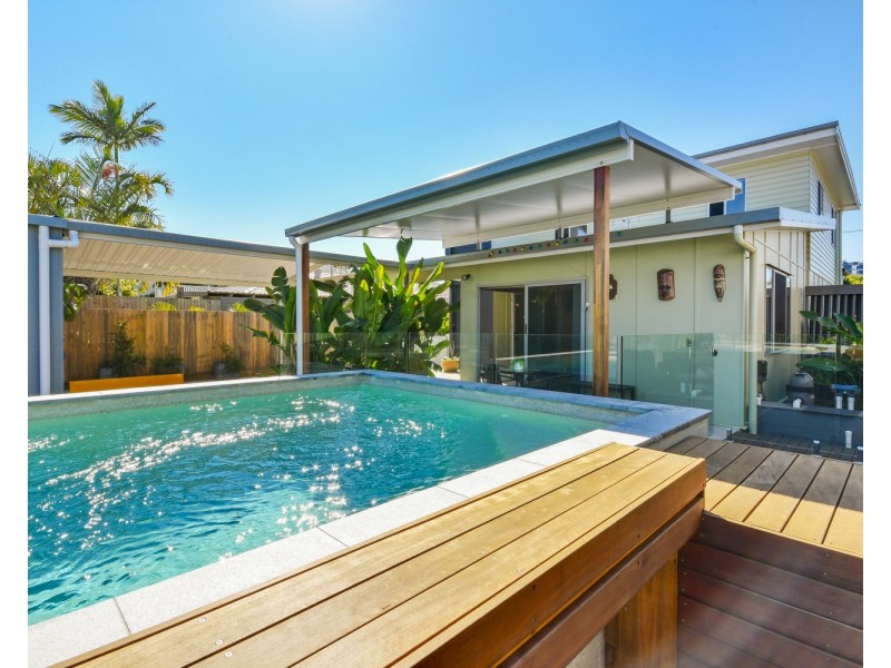 92 Coronation Avenue, Golden Beach QLD 4551
