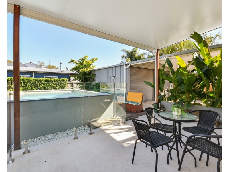 92 Coronation Avenue, Golden Beach QLD 4551