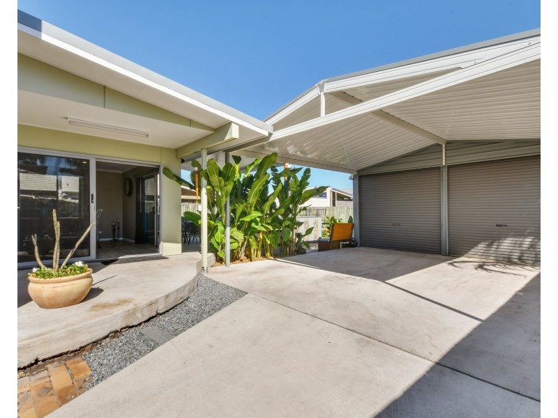 92 Coronation Avenue, Golden Beach QLD 4551