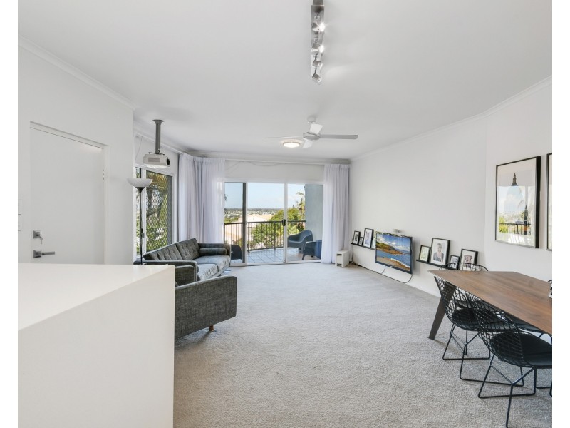 1/10-12 Kalinda Avenue, Mooloolaba QLD 4557