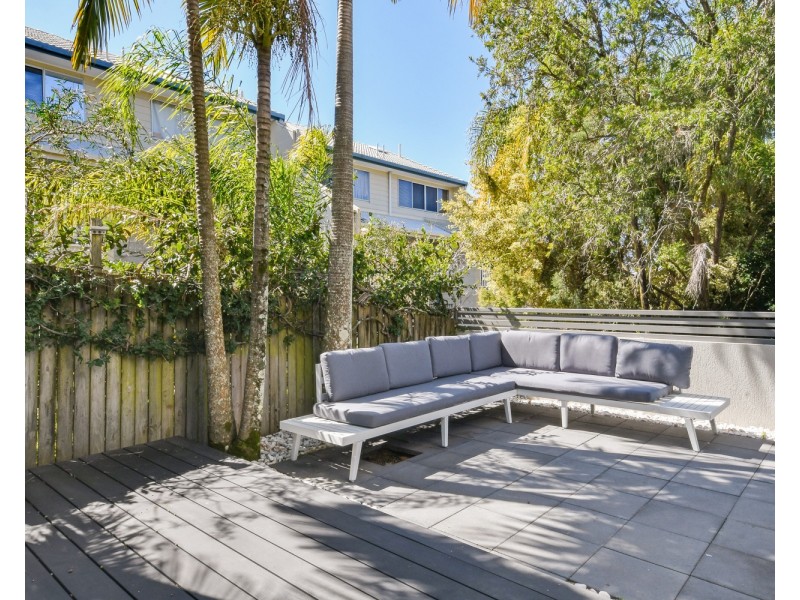 1/10-12 Kalinda Avenue, Mooloolaba QLD 4557