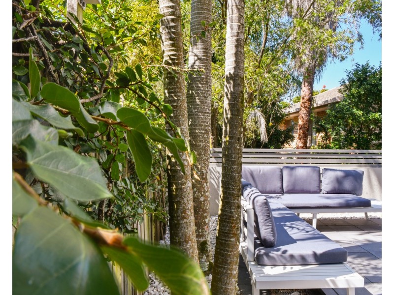 1/10-12 Kalinda Avenue, Mooloolaba QLD 4557