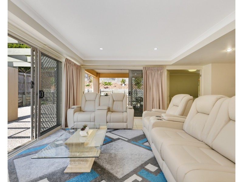 12 Eastern Rise, Little Mountain QLD 4551