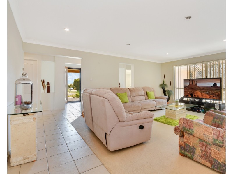 12 Eastern Rise, Little Mountain QLD 4551