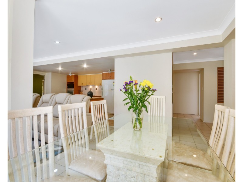 12 Eastern Rise, Little Mountain QLD 4551
