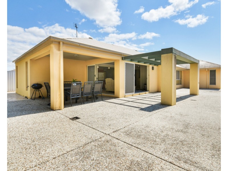 12 Eastern Rise, Little Mountain QLD 4551