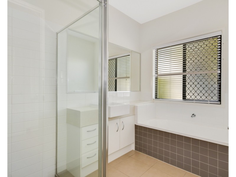 11 Silkpod Street, Meridan Plains QLD 4551