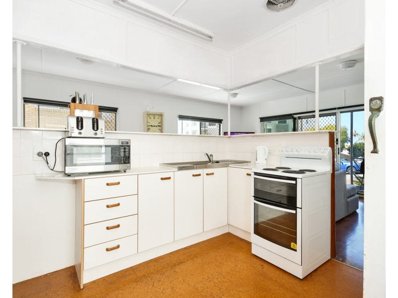 21 Saltair Street, Kings Beach QLD 4551