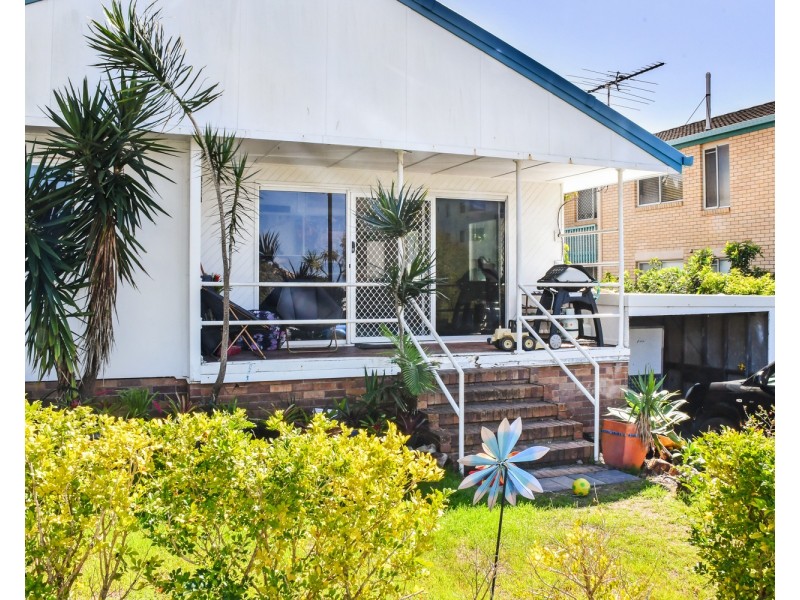 21 Saltair Street, Kings Beach QLD 4551