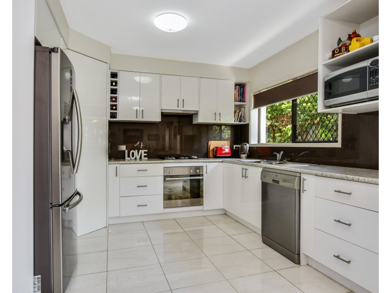 18 Hill Street, Currimundi QLD 4551