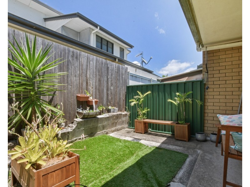 2/3 Beausang Street, Caloundra QLD 4551