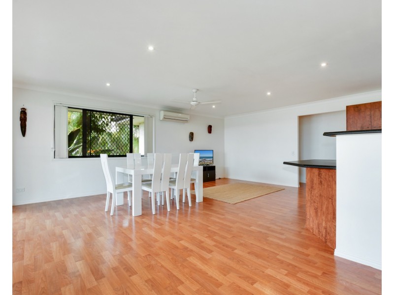 15 Anglia Place, Little Mountain QLD 4551