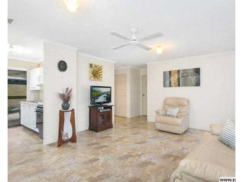 51/2  Longwood Street, Minyama QLD 4575