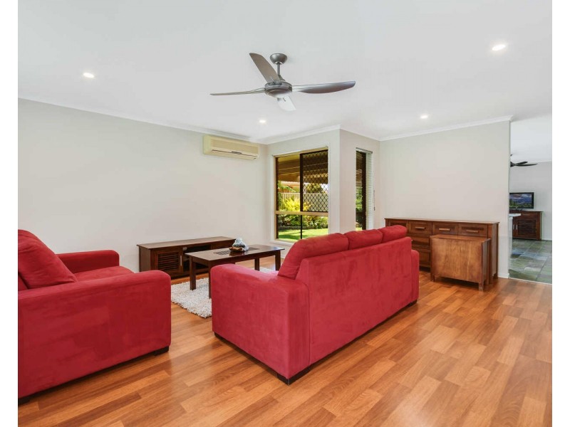 15 Spinnaker Boulevard, Wurtulla QLD 4575
