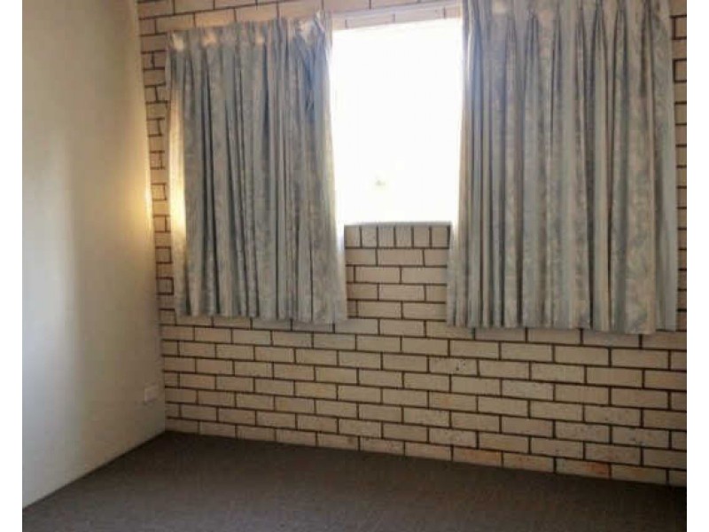 2/16  Moreton Parade, Kings Beach QLD 4551