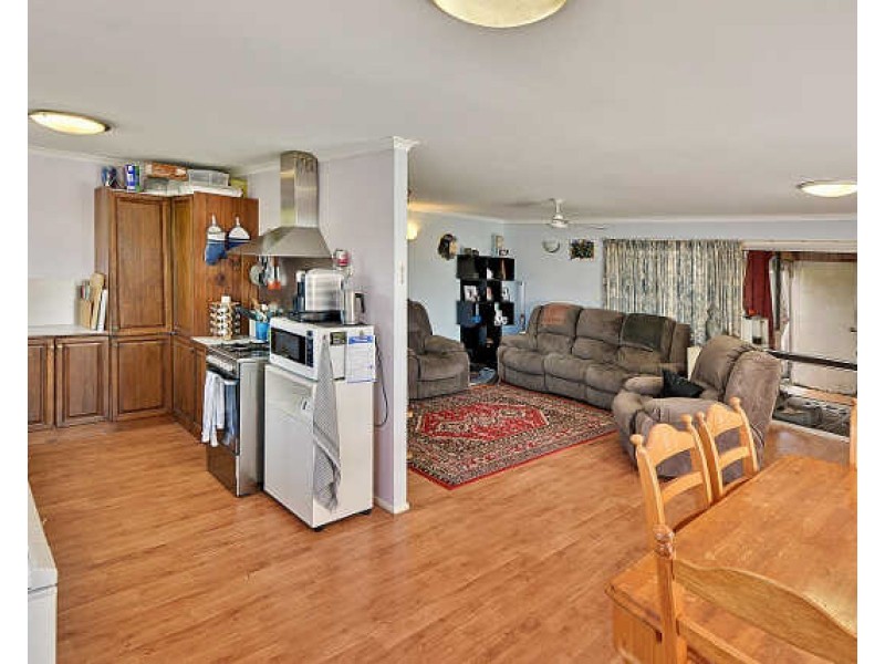 18  Coraki Street, Battery Hill QLD 4551