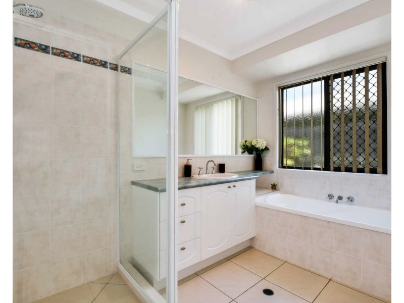 14 Vector Place, Little Mountain QLD 4551