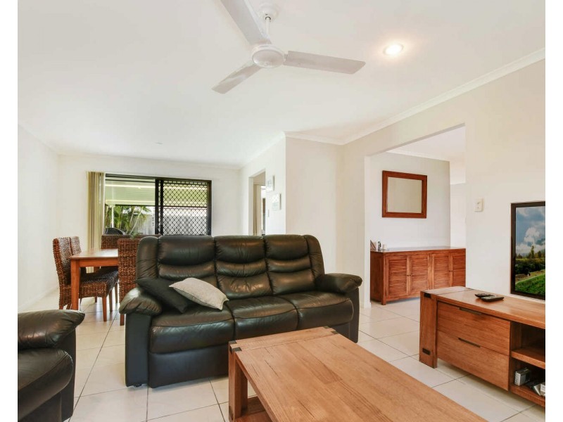 14 Vector Place, Little Mountain QLD 4551